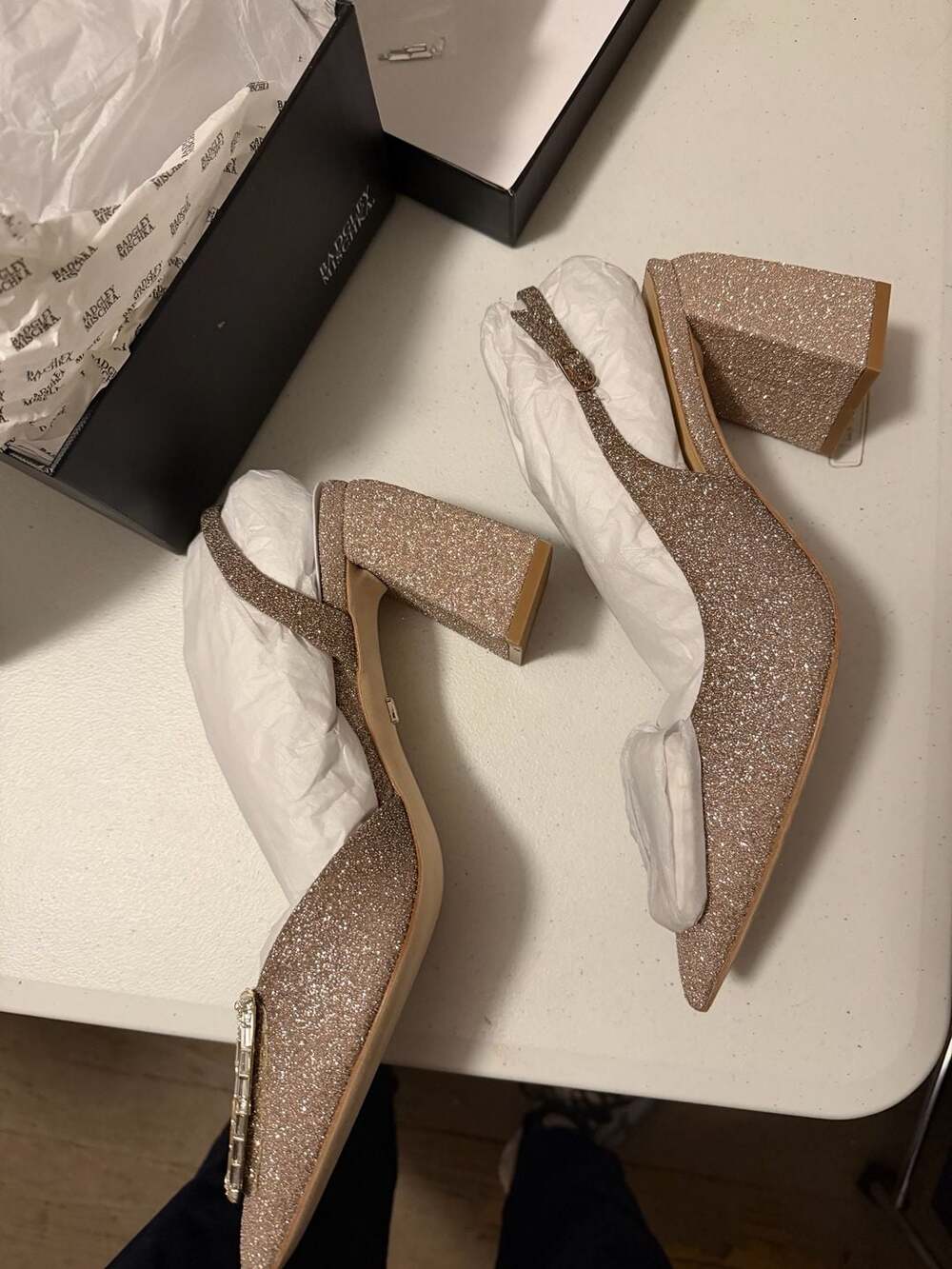 Badgley Mischka Adaline Champagne Glitter Slingback Block Heel Pumps 9 - Picture 6 of 10